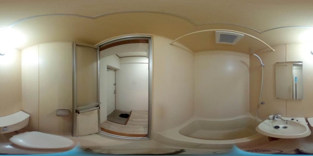 �o�X���[��